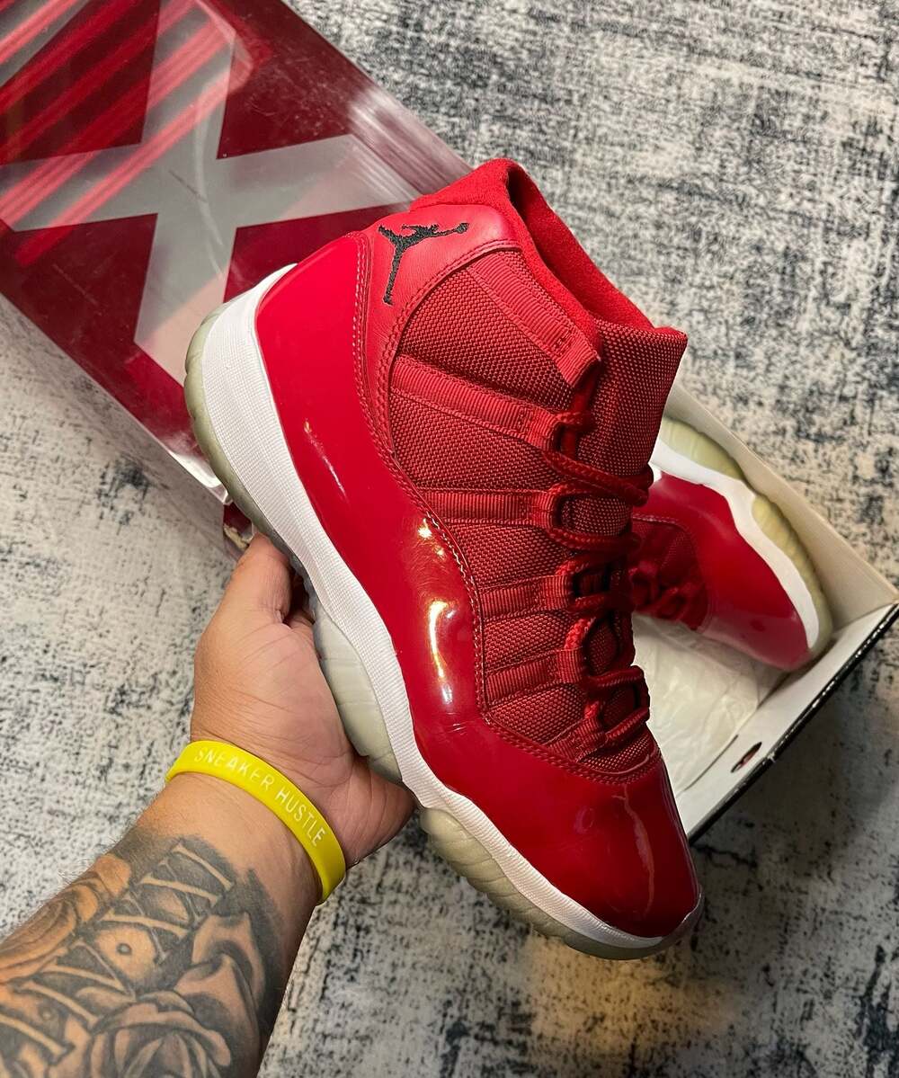 2017 Nike Air Jordan XI 11 Retro Win Like '96 Red (666003581450) Men size 9